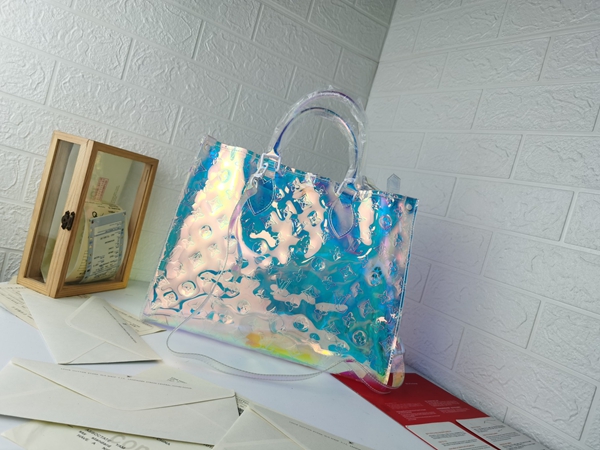 ルイヴィトンバッグ正面デザイン